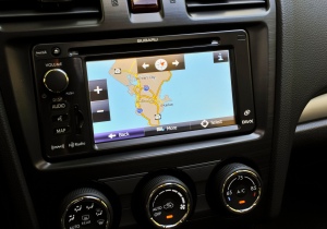 The navigation/radio screen has small, hard to use buttons.